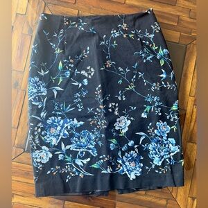 White House Black Market Black and Blue Floral Pencil Skirt